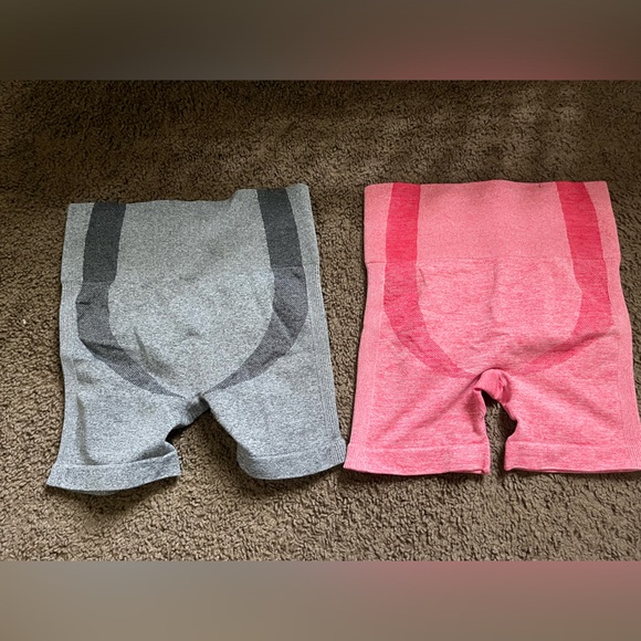 Workout shorts. Set of 2 - Picture 2 of 3